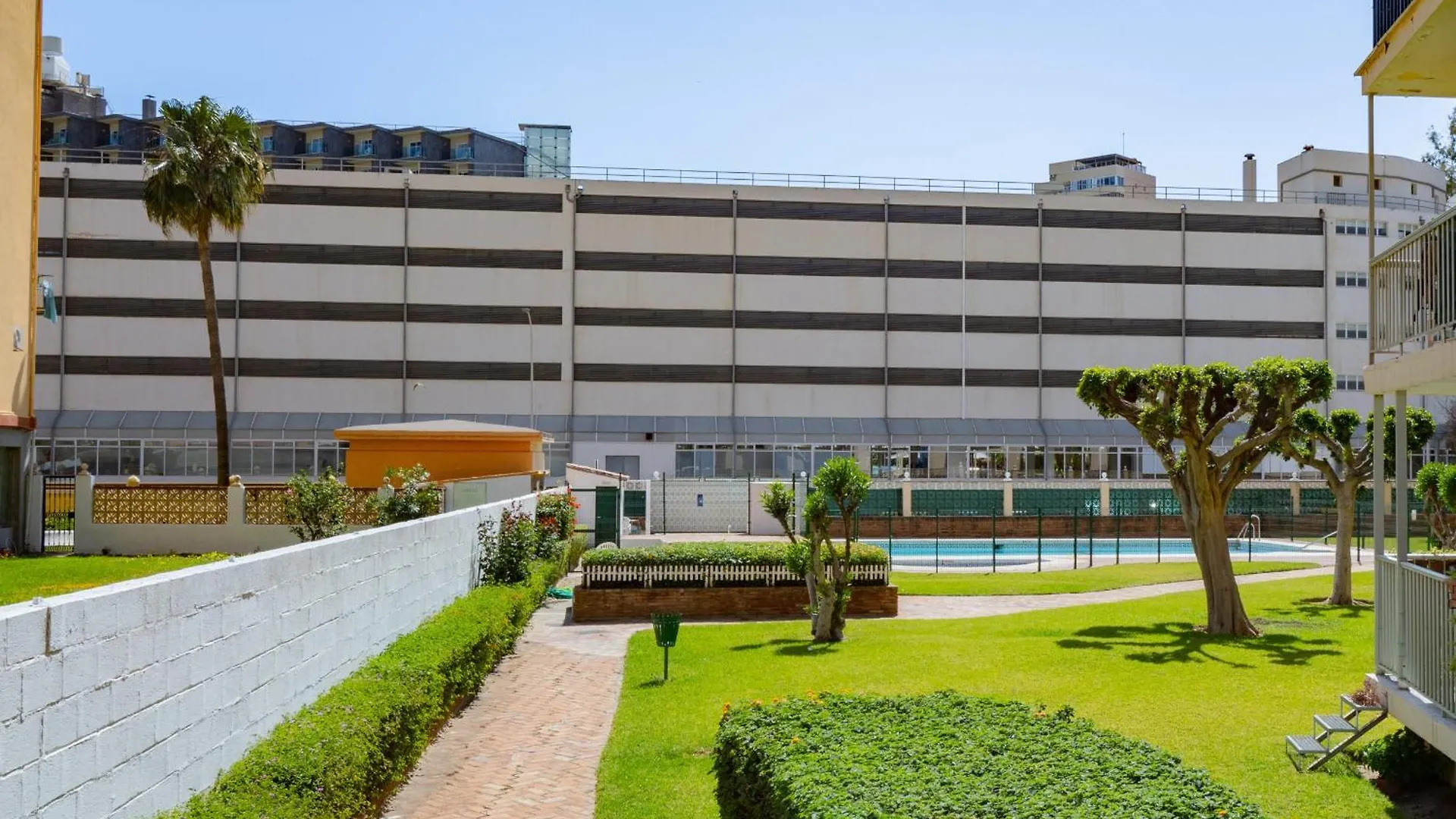 Cubo'S Apartamento Sol Y Arena Playamar Torremolinos Spain